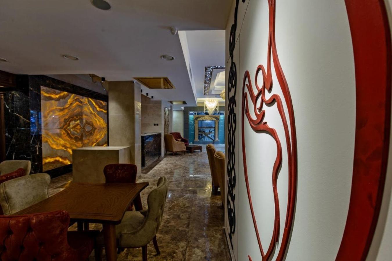 Hotel Aqua Freedom ティビリシ エクステリア 写真