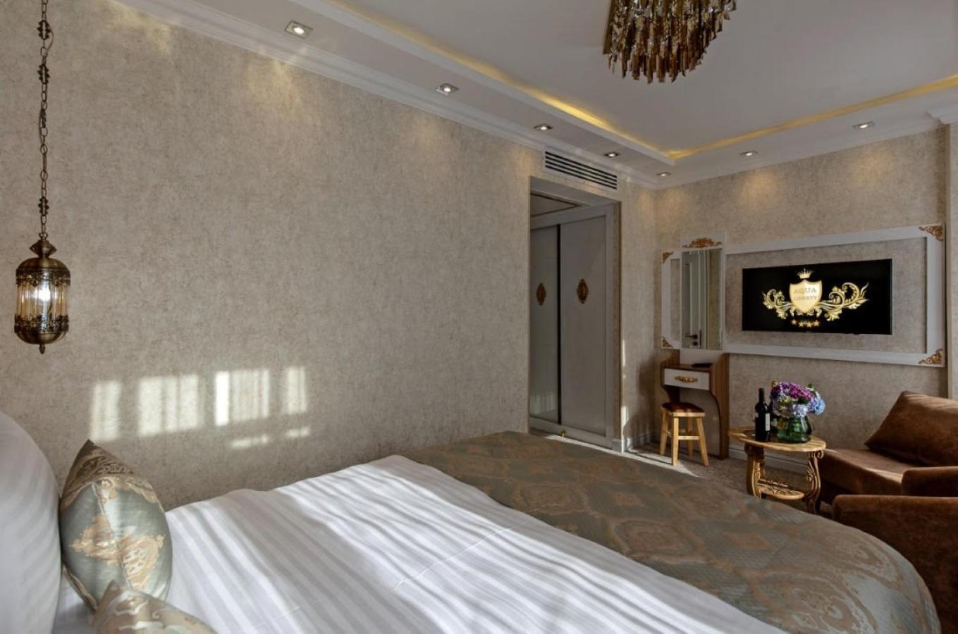 Hotel Aqua Freedom ティビリシ エクステリア 写真